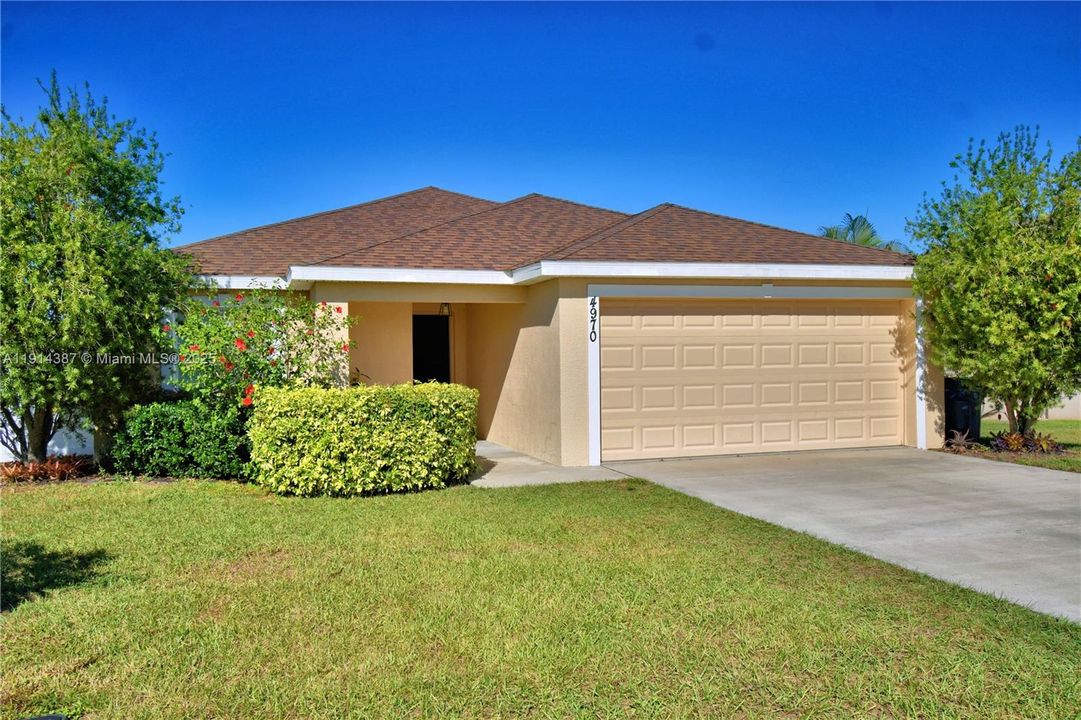 待售: $389,000 (4 贝兹, 2 浴室, 1749 平方英尺)