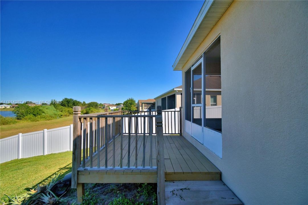 待售: $389,000 (4 贝兹, 2 浴室, 1749 平方英尺)