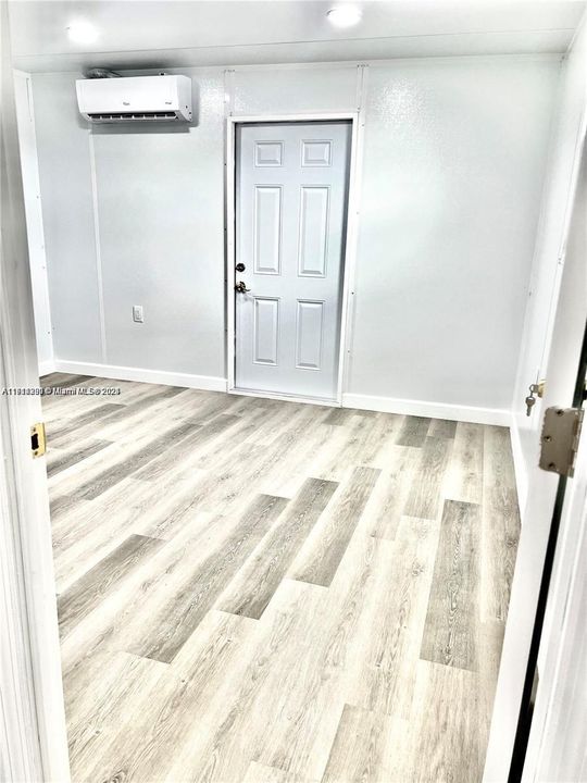 For Rent: $1,650 (1 beds, 1 baths, 1058 Square Feet)