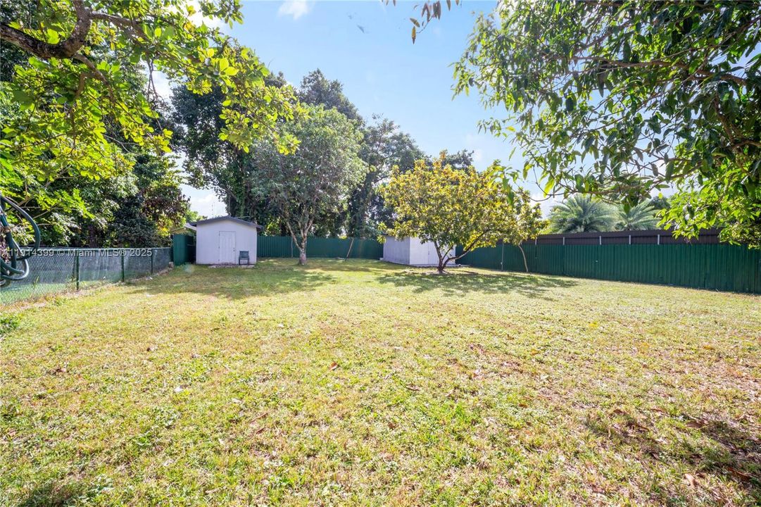 For Sale: $1,198,000 (3 beds, 2 baths, 2618 Square Feet)