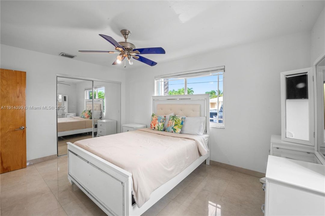 For Sale: $1,198,000 (3 beds, 2 baths, 2618 Square Feet)