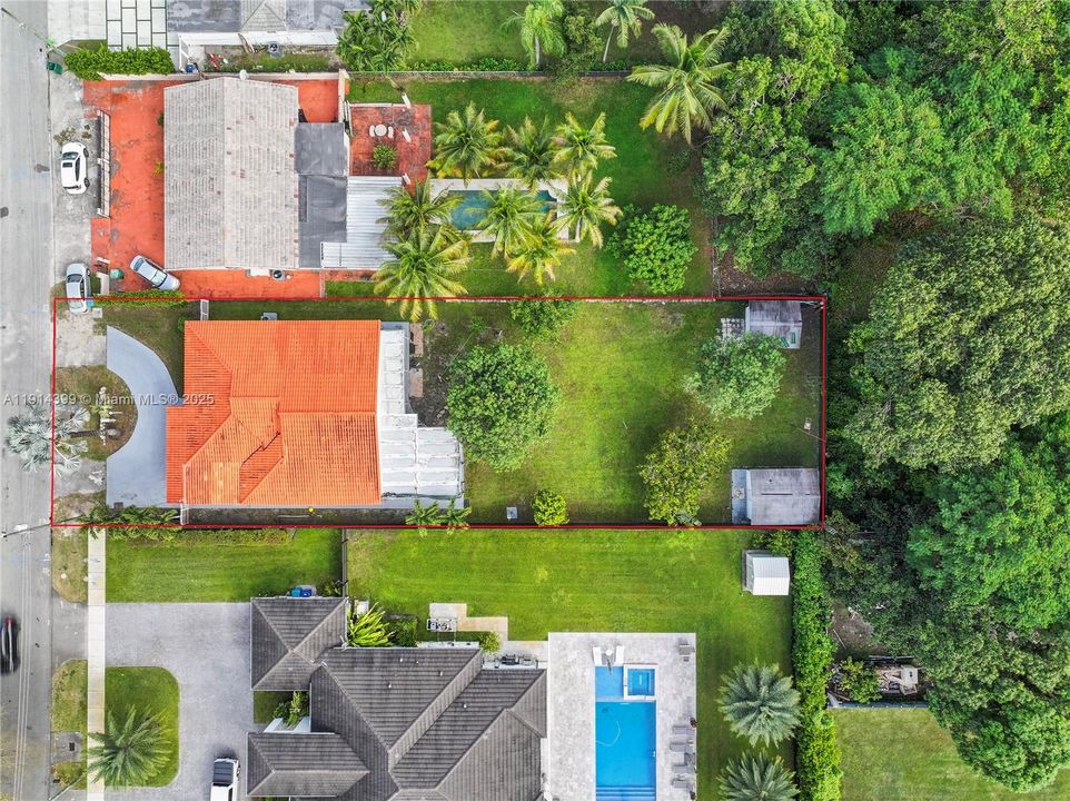 For Sale: $1,198,000 (3 beds, 2 baths, 2618 Square Feet)