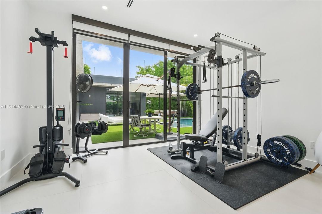 For Sale: $3,100,000 (4 beds, 4 baths, 3216 Square Feet)