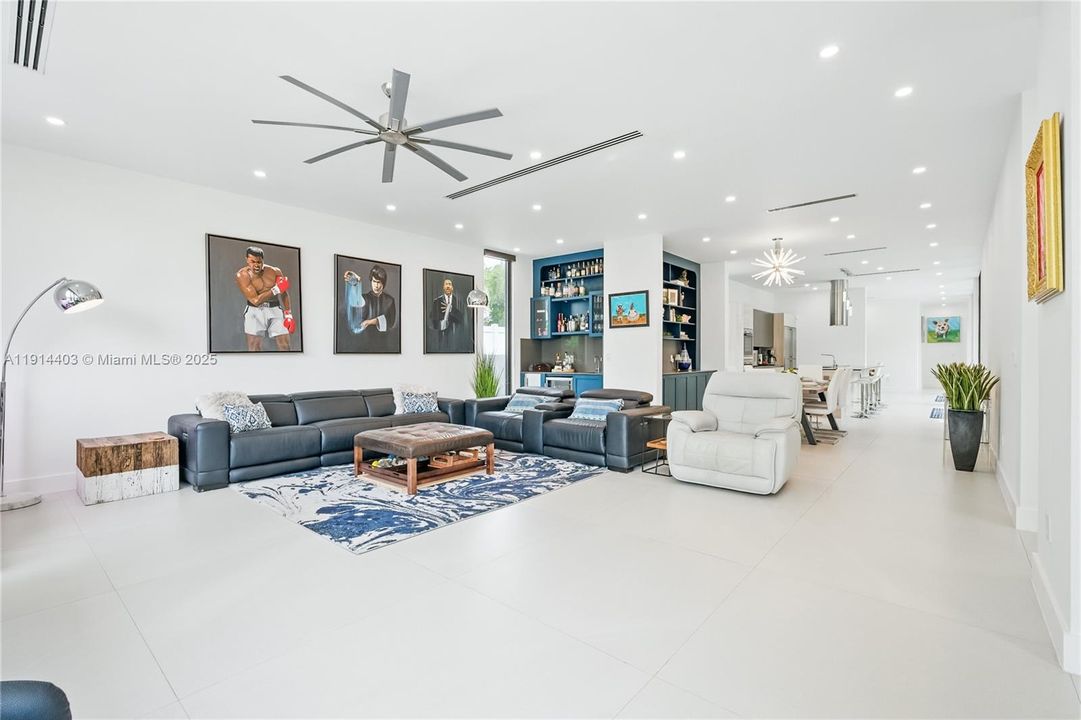 For Sale: $3,100,000 (4 beds, 4 baths, 3216 Square Feet)