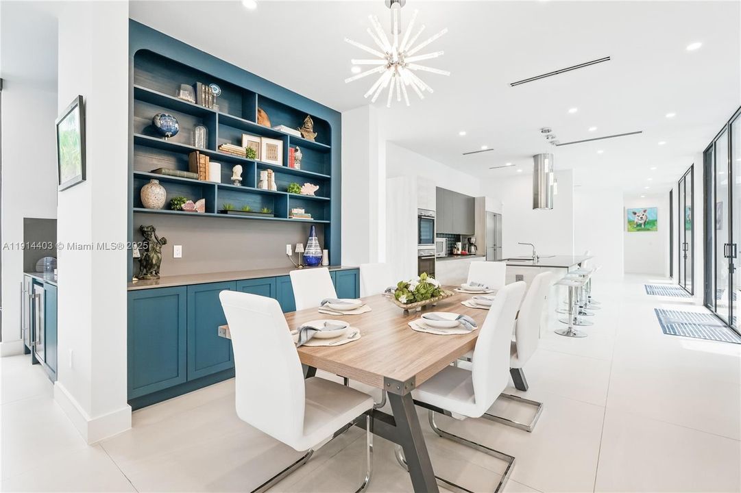 For Sale: $3,100,000 (4 beds, 4 baths, 3216 Square Feet)