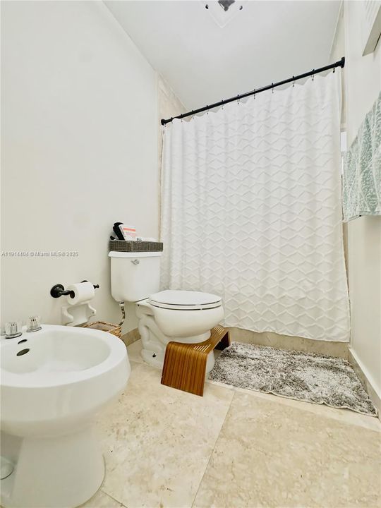 待售: $1,175,000 (4 贝兹, 3 浴室, 0 平方英尺)