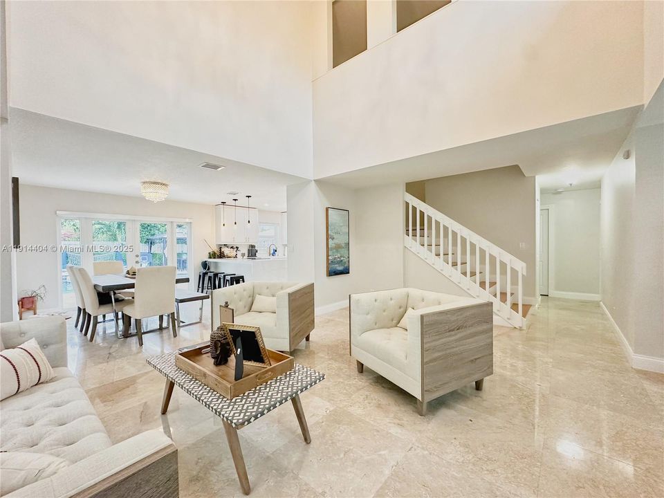 待售: $1,175,000 (4 贝兹, 3 浴室, 0 平方英尺)