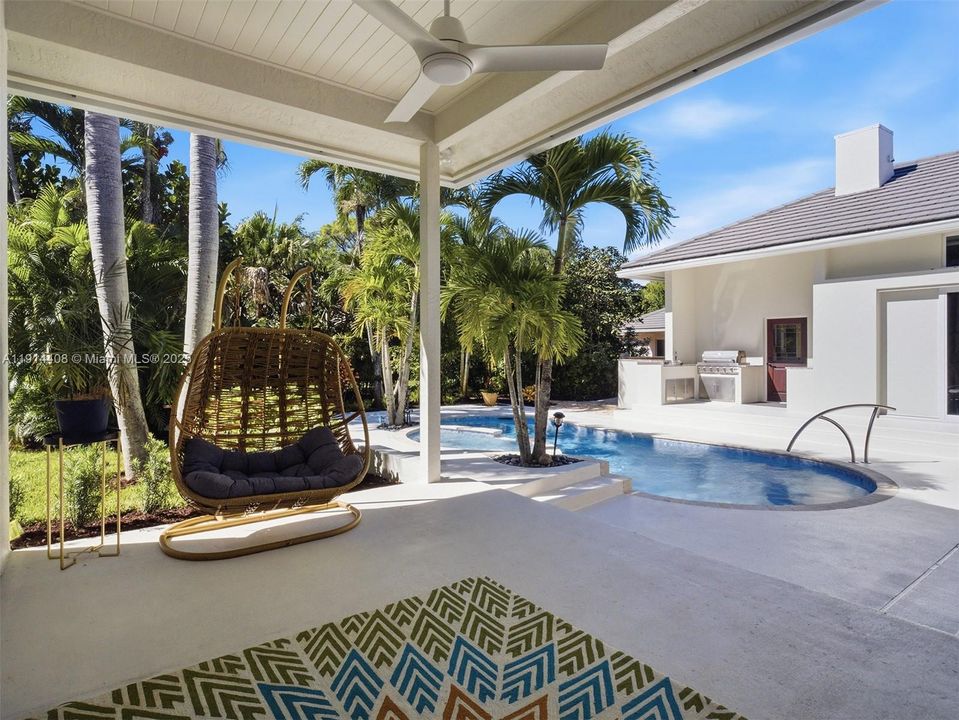 For Sale: $3,850,000 (6 beds, 4 baths, 4782 Square Feet)