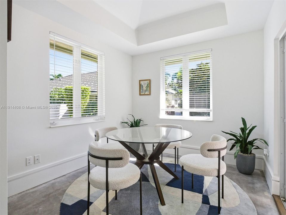 For Sale: $3,850,000 (6 beds, 4 baths, 4782 Square Feet)