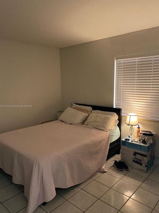 Activo con contrato: $275,000 (2 camas, 2 baños, 1056 Pies cuadrados)