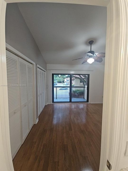 En Venta: $475,000 (2 camas, 2 baños, 1152 Pies cuadrados)