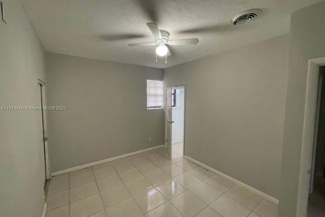 Active With Contract: $2,750 (4 beds, 2 baths, 1759 Square Feet)