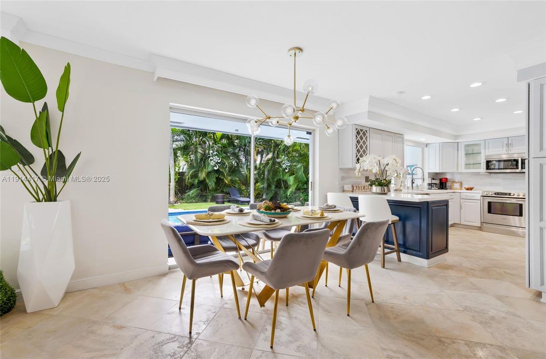 En Venta: $949,000 (3 camas, 2 baños, 1525 Pies cuadrados)