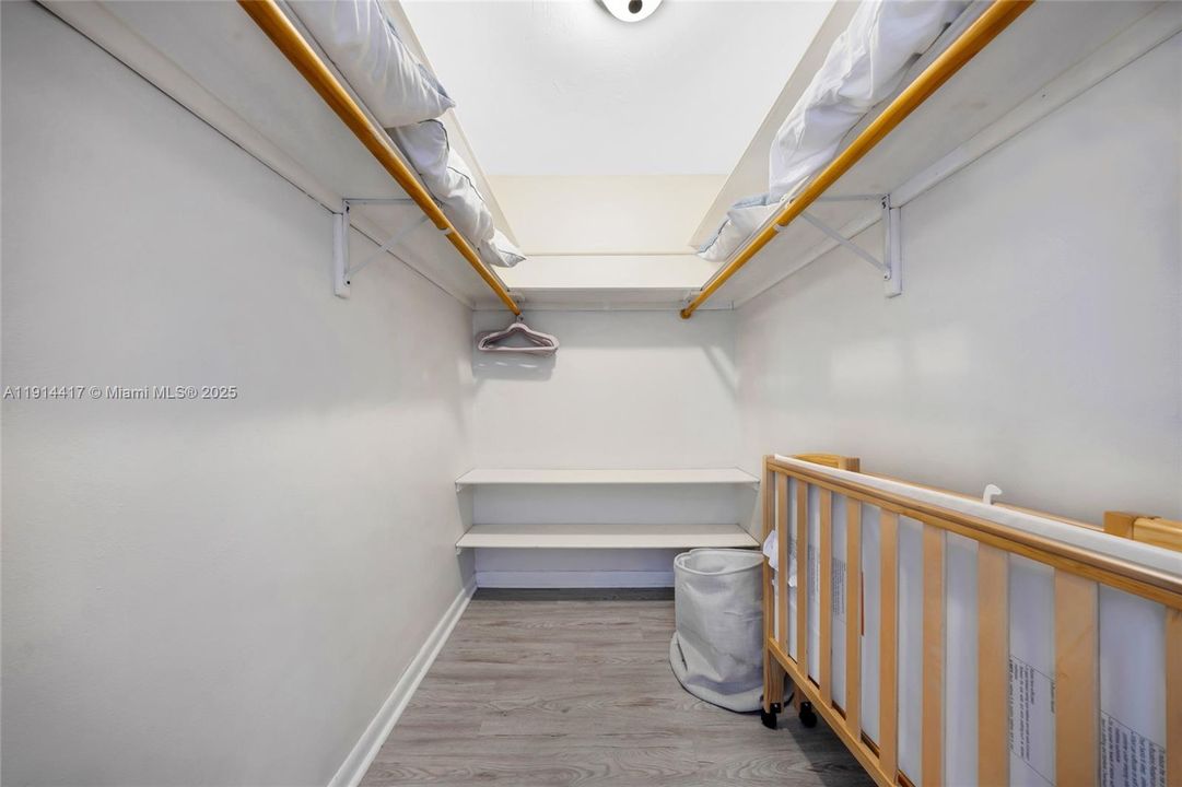 En Venta: $949,000 (3 camas, 2 baños, 1525 Pies cuadrados)