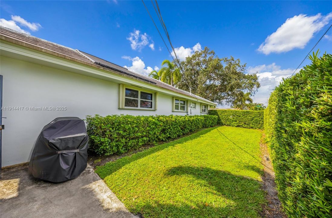 En Venta: $949,000 (3 camas, 2 baños, 1525 Pies cuadrados)