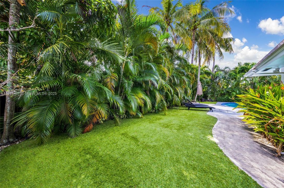 En Venta: $949,000 (3 camas, 2 baños, 1525 Pies cuadrados)