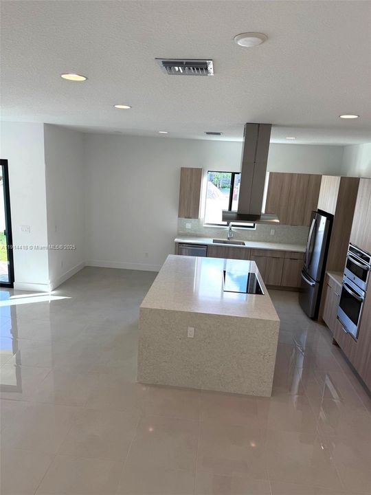 For Rent: $8,000 (4 beds, 3 baths, 2751 Square Feet)