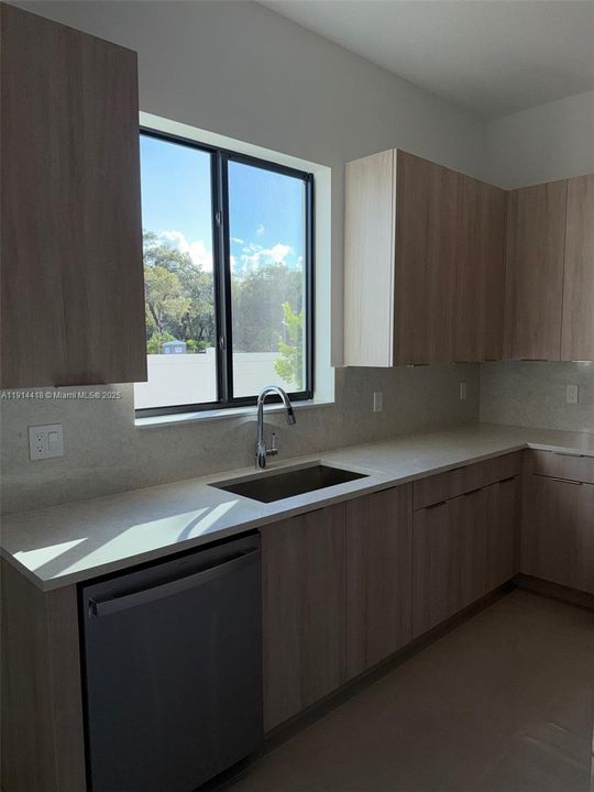 For Rent: $8,000 (4 beds, 3 baths, 2751 Square Feet)