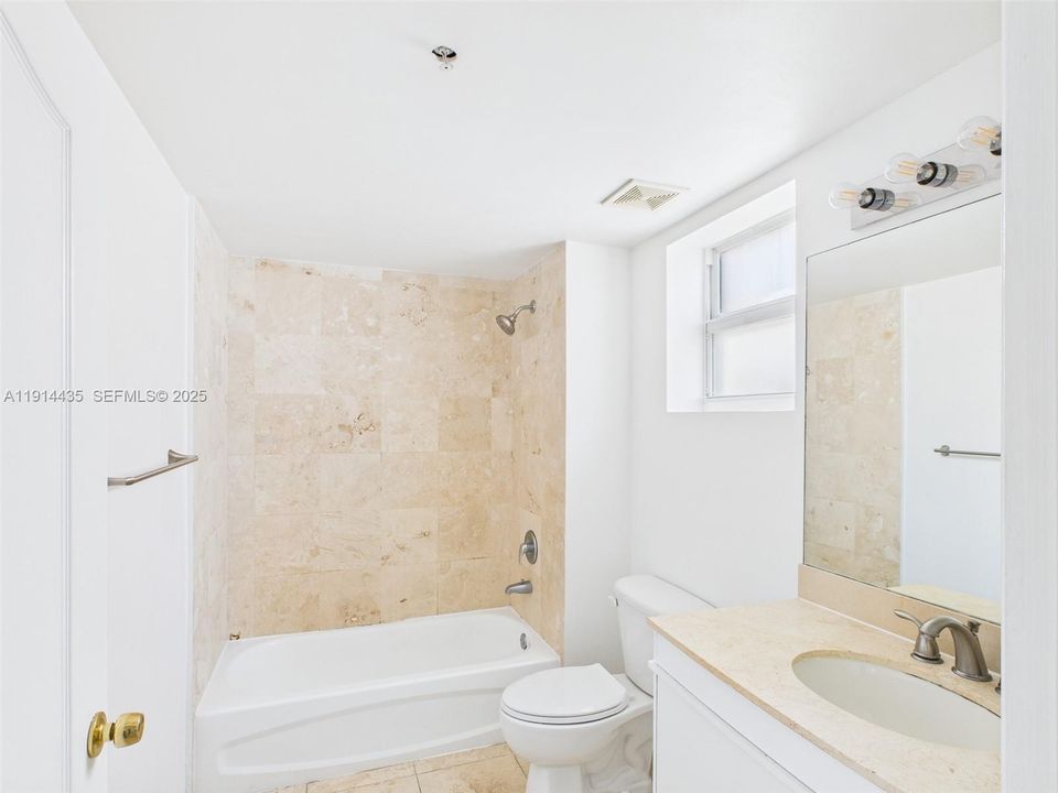 For Rent: $2,300 (1 beds, 1 baths, 40545 Square Feet)