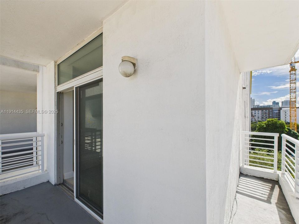 For Rent: $2,300 (1 beds, 1 baths, 40545 Square Feet)