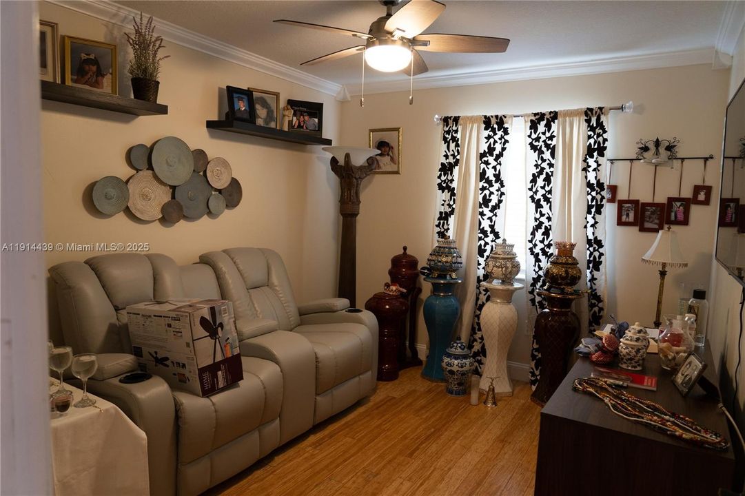 Active With Contract: $3,450 (3 beds, 2 baths, 1472 Square Feet)