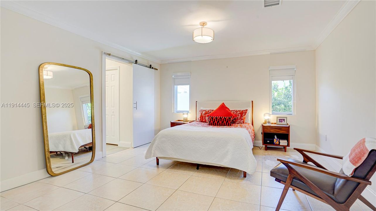 For Sale: $995,000 (3 beds, 2 baths, 1970 Square Feet)