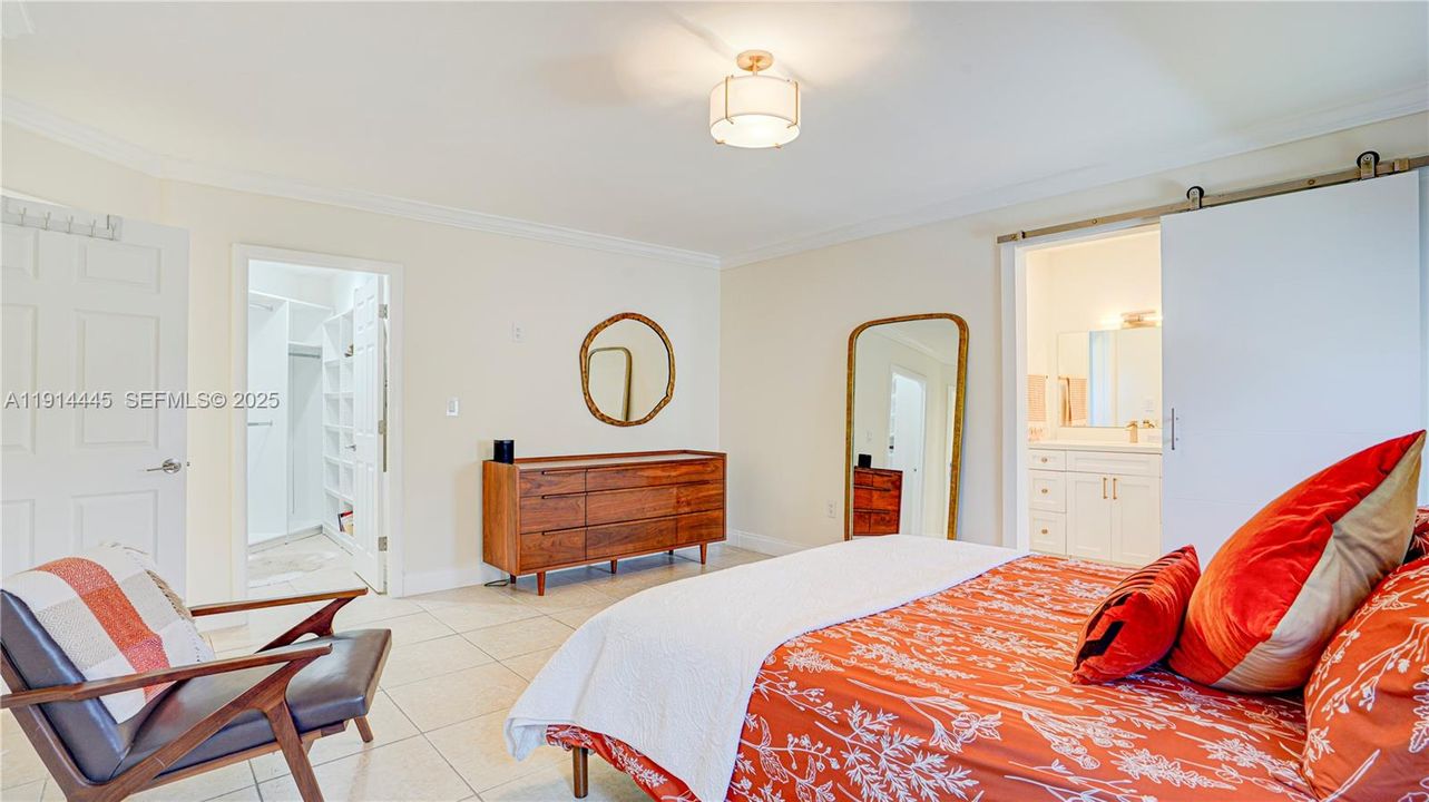 For Sale: $995,000 (3 beds, 2 baths, 1970 Square Feet)