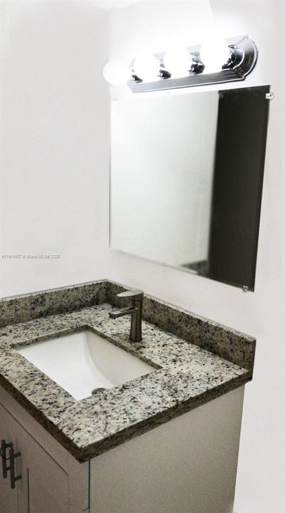 В аренду: $1,400 (1 спален, 1 ванн, 550 Квадратных фут)