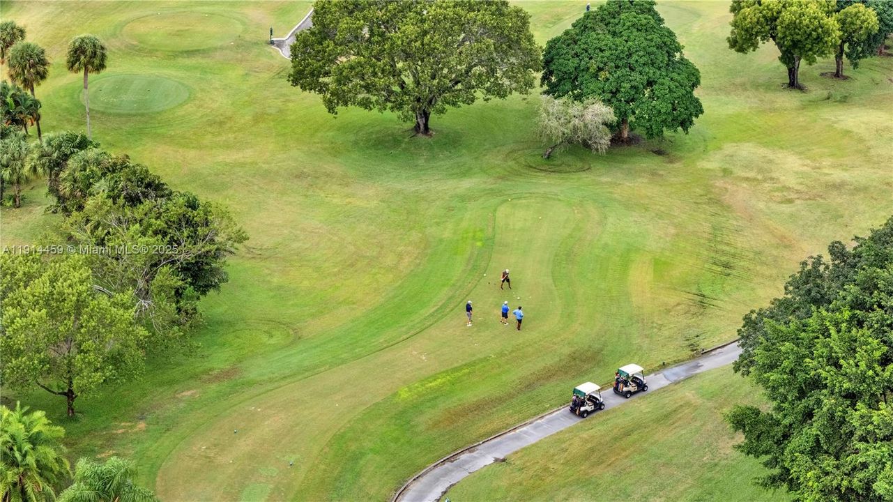 For Sale: $310,000 (2 beds, 2 baths, 1417 Square Feet)