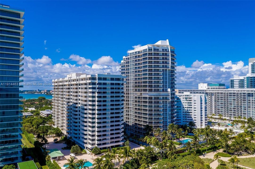 出租: $10,000 (2 贝兹, 2 浴室, 2060 平方英尺)