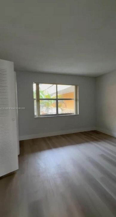 For Sale: $189,000 (2 beds, 2 baths, 1119 Square Feet)