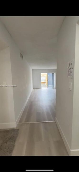 For Sale: $189,000 (2 beds, 2 baths, 1119 Square Feet)