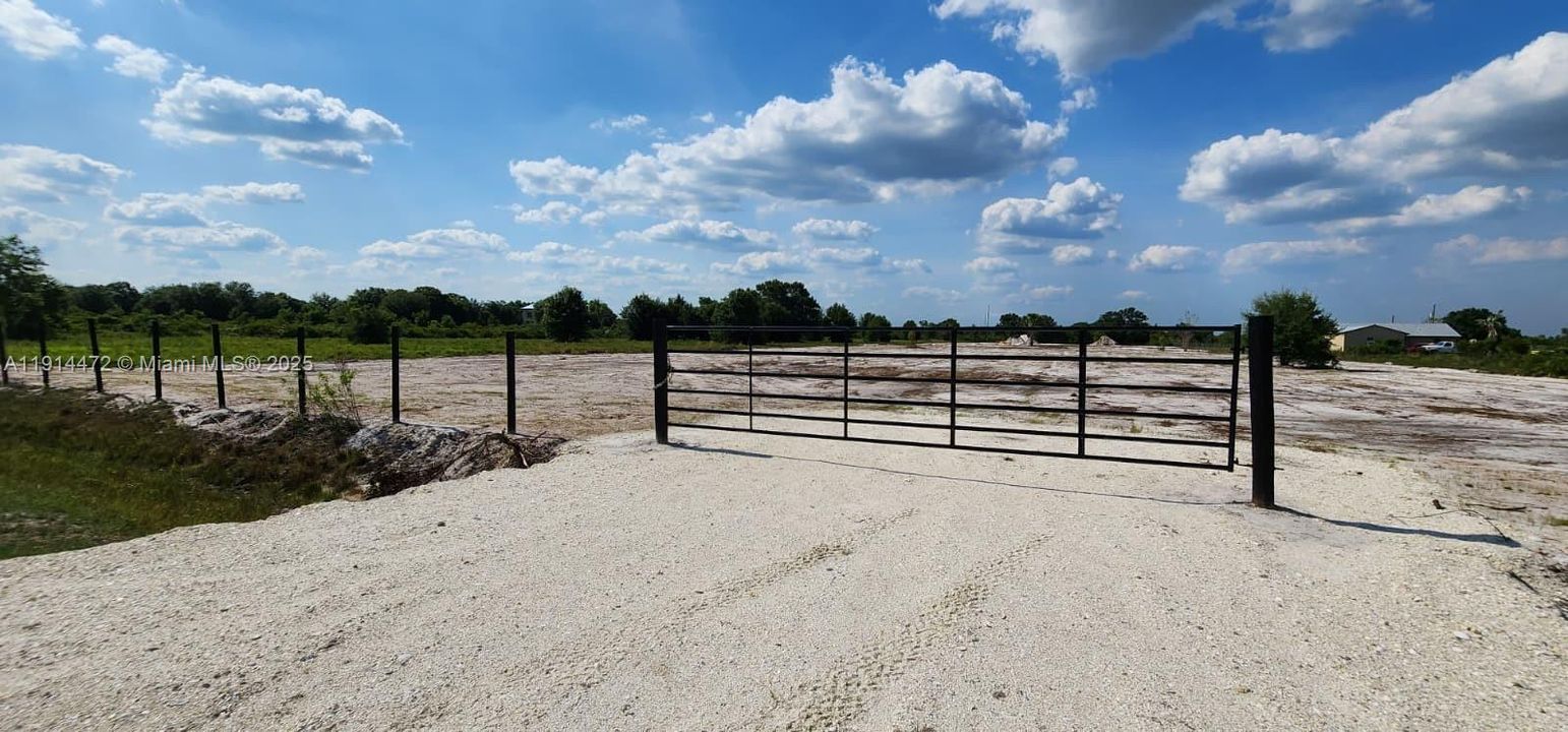 For Sale: $39,999 (1.25 acres)