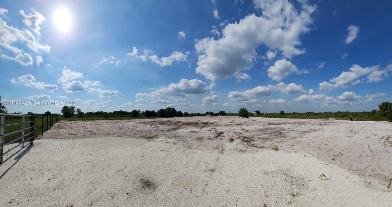 For Sale: $39,999 (1.25 acres)