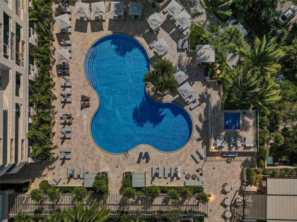 В аренду: $11,900 (3 спален, 2 ванн, 2340 Квадратных фут)