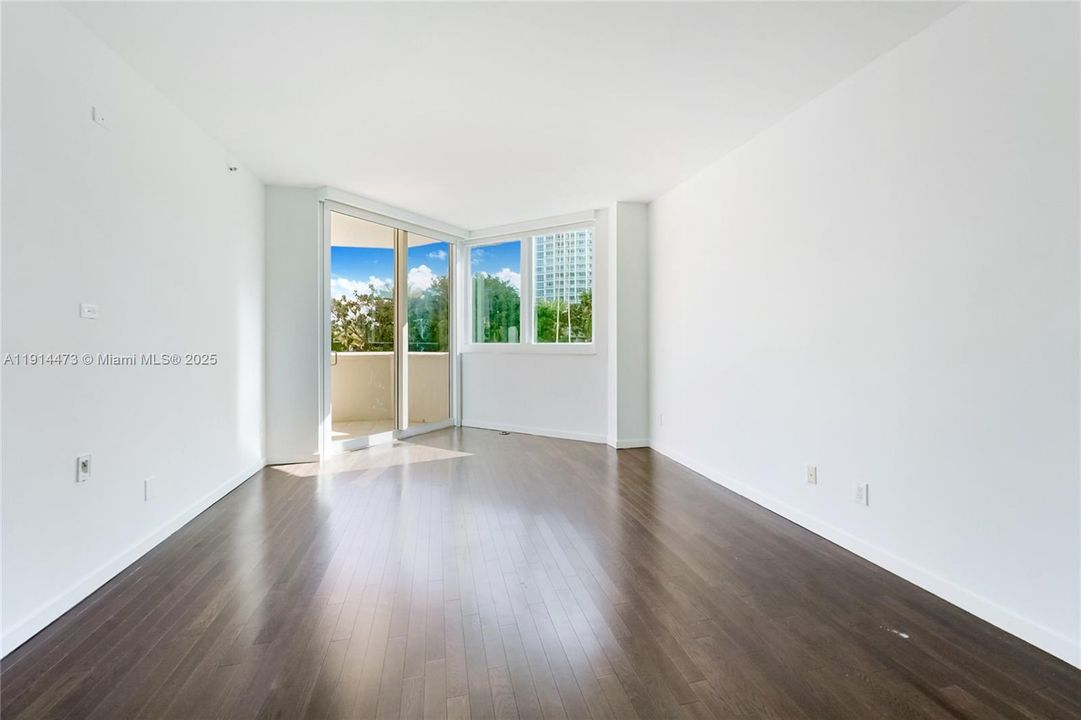 В аренду: $11,900 (3 спален, 2 ванн, 2340 Квадратных фут)