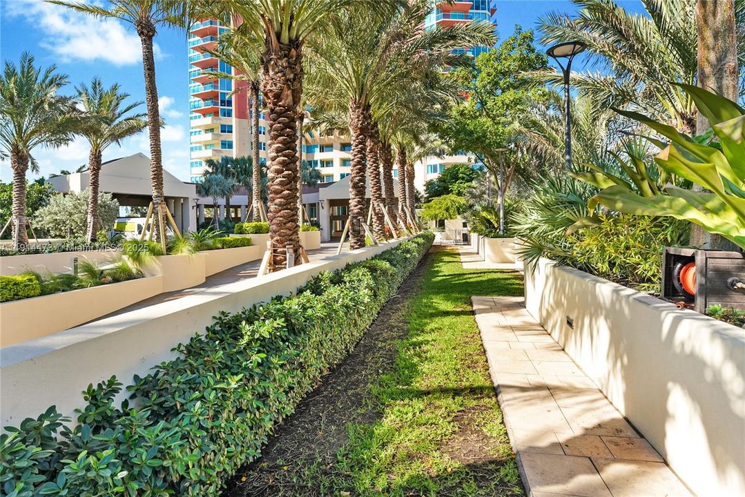 В аренду: $11,900 (3 спален, 2 ванн, 2340 Квадратных фут)