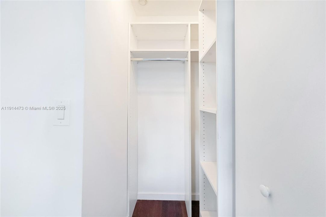 В аренду: $11,900 (3 спален, 2 ванн, 2340 Квадратных фут)