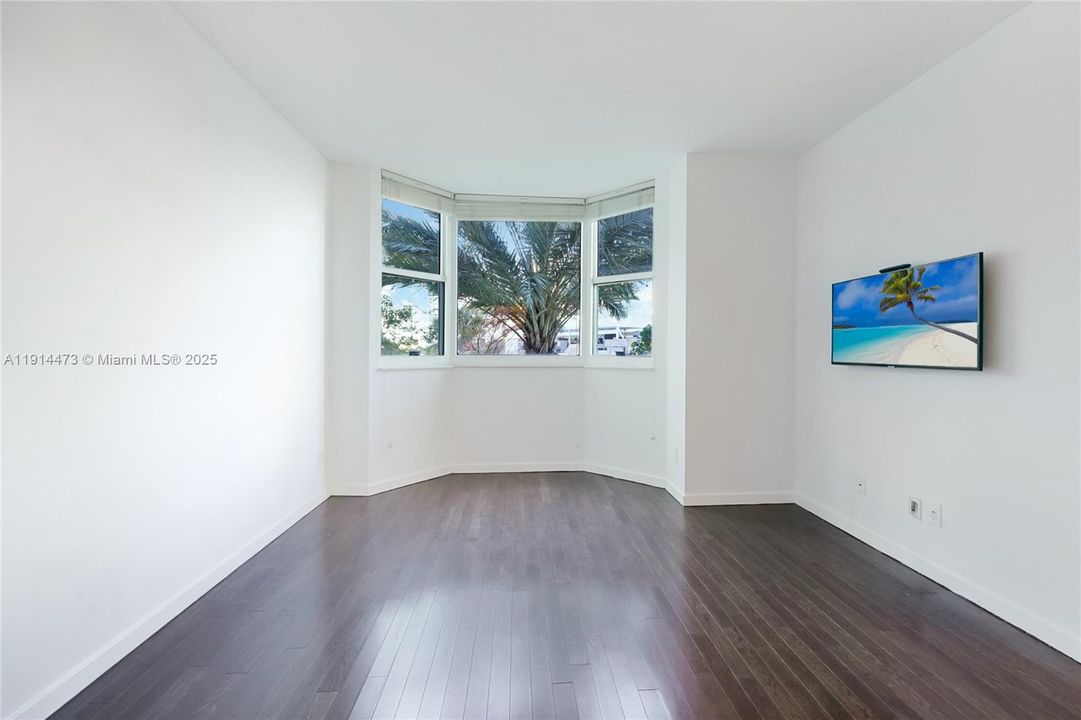 В аренду: $11,900 (3 спален, 2 ванн, 2340 Квадратных фут)