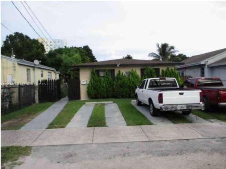 Vendido Recientemente: $640,000 (0 camas, 0 baños, 1664 Pies cuadrados)