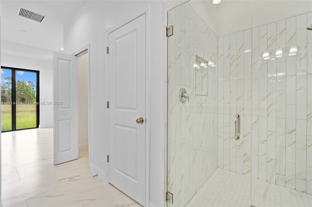 For Rent: $2,250 (3 beds, 2 baths, 0 Square Feet)