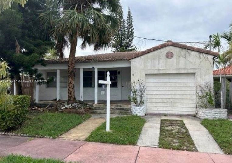 For Rent: $18,500 (4 beds, 2 baths, 2077 Square Feet)