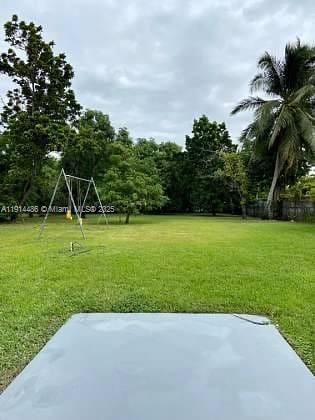 For Rent: $4,400 (4 beds, 2 baths, 2079 Square Feet)