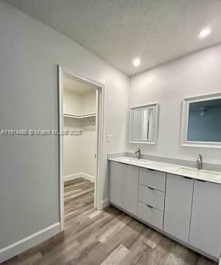 For Rent: $4,400 (4 beds, 2 baths, 2079 Square Feet)