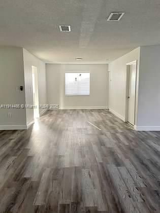 For Rent: $4,400 (4 beds, 2 baths, 2079 Square Feet)