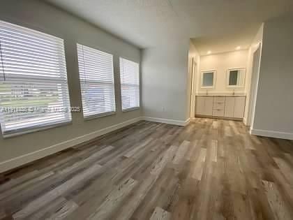 For Rent: $4,400 (4 beds, 2 baths, 2079 Square Feet)