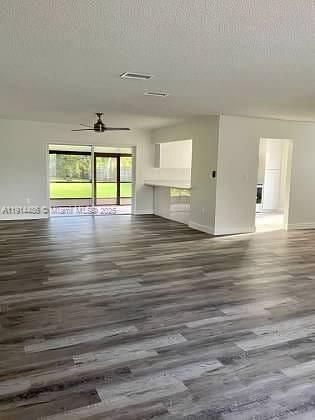 For Rent: $4,400 (4 beds, 2 baths, 2079 Square Feet)