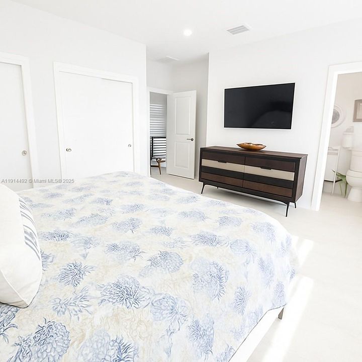 На продажу: $950,000 (3 спален, 2 ванн, 1650 Квадратных фут)