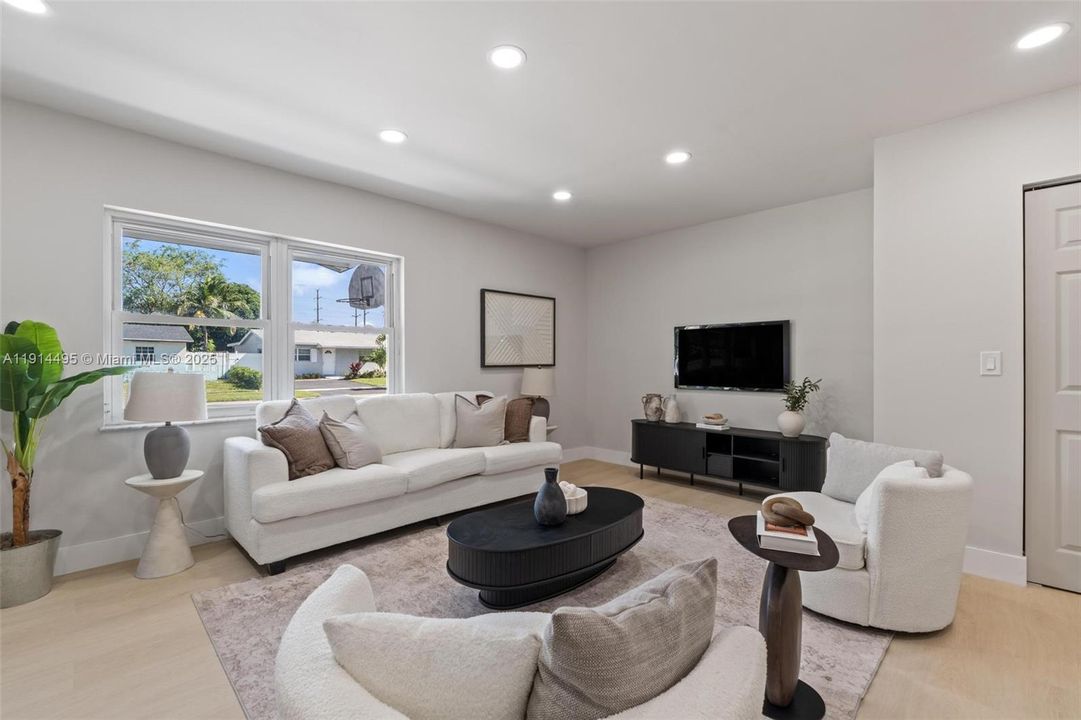 En Venta: $499,999 (4 camas, 3 baños, 1254 Pies cuadrados)