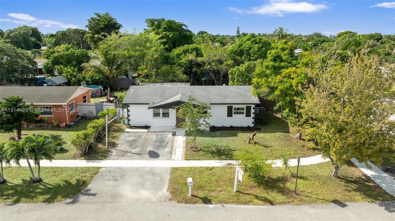 En Venta: $499,999 (4 camas, 3 baños, 1254 Pies cuadrados)